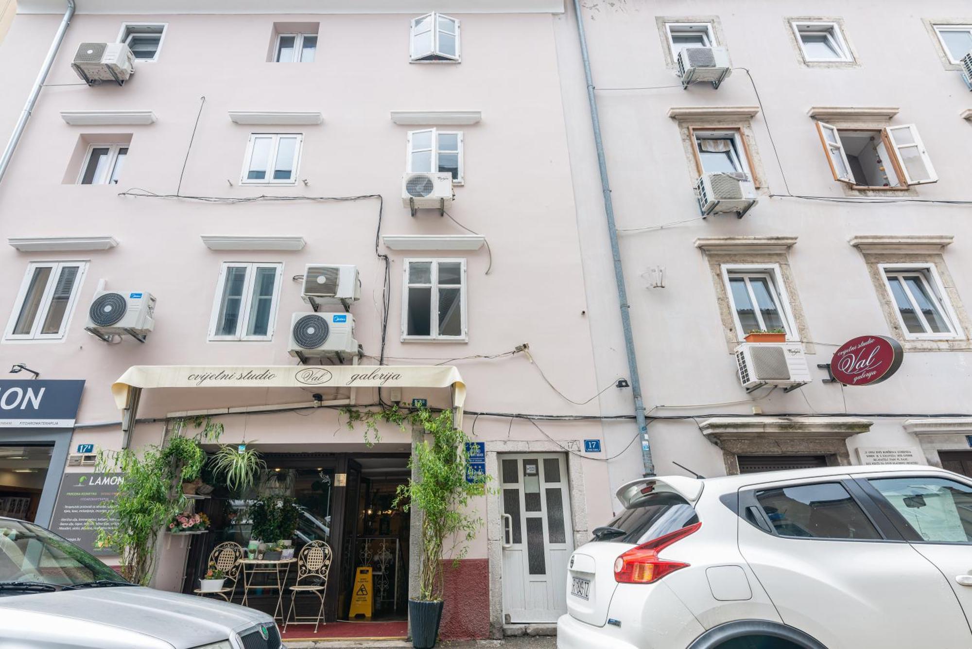 Small, Sweet & Cosy Apartments Rijeka Exterior foto